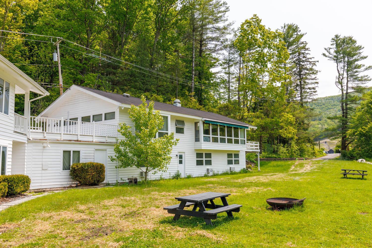 Catamount Lodging Hillsdale Bagian luar foto